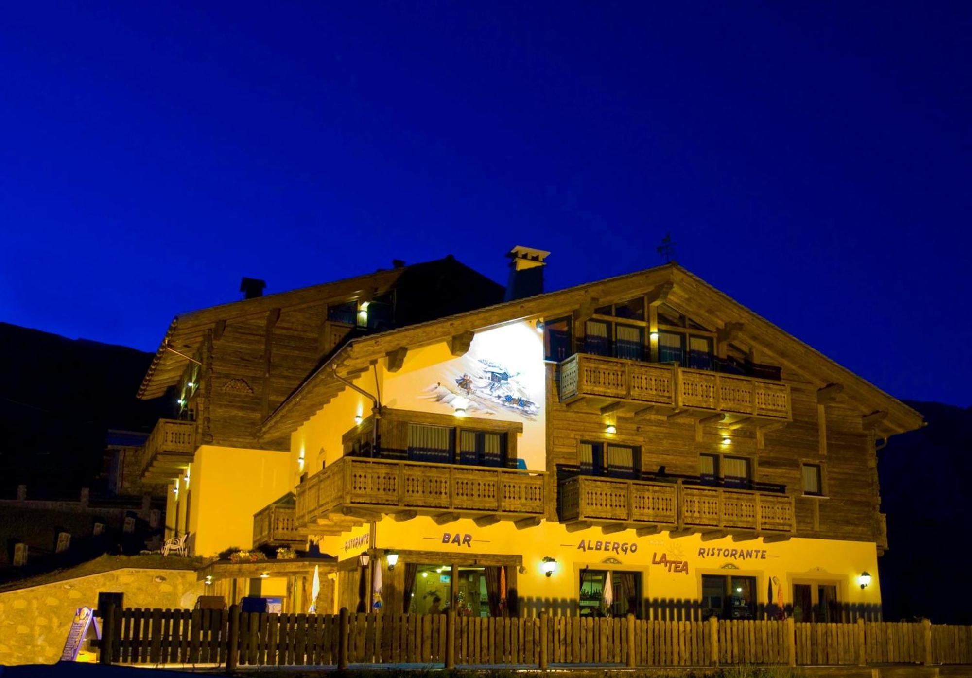 Hotel La Tea Livigno Buitenkant foto
