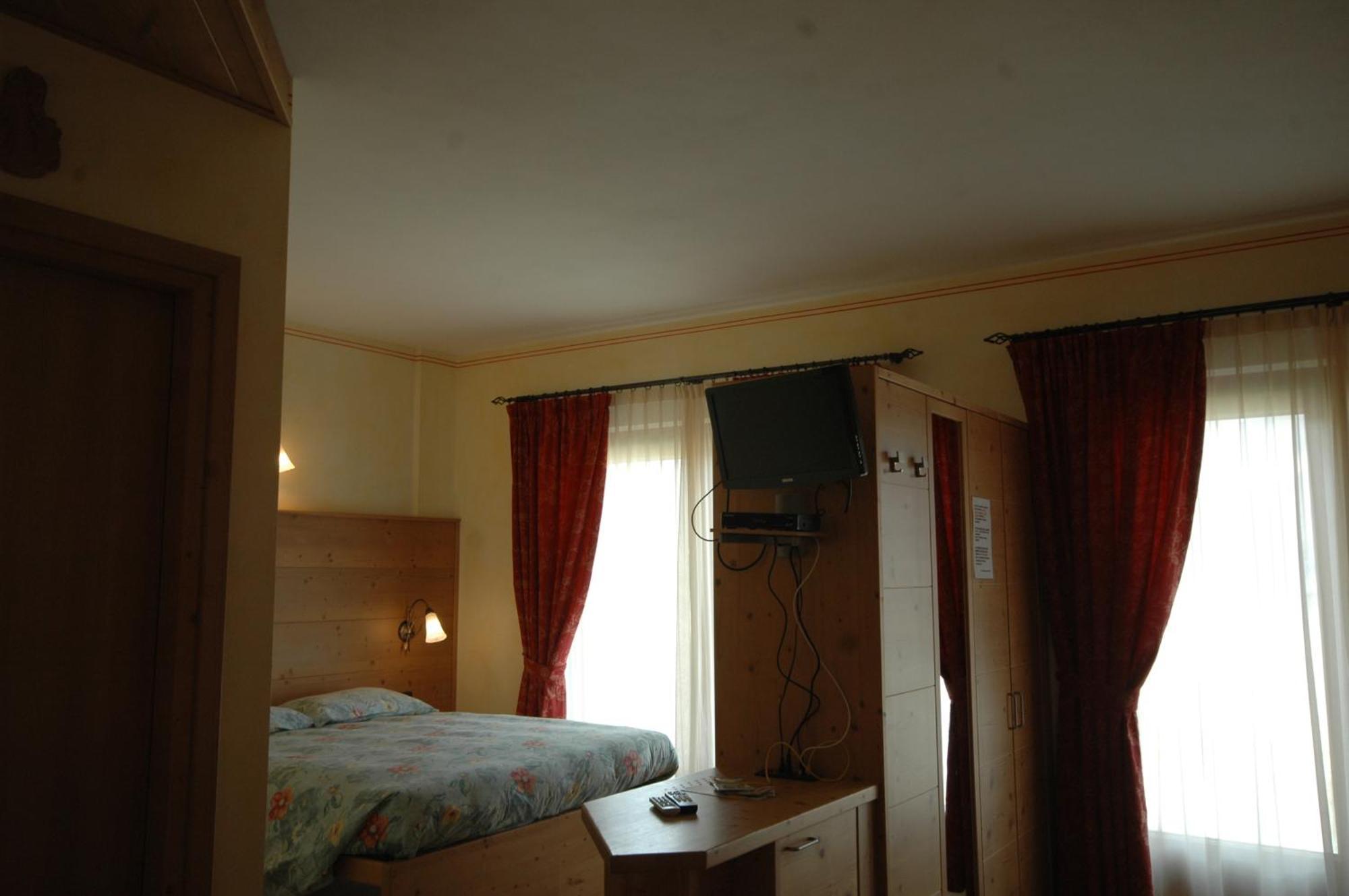 Hotel La Tea Livigno Kamer foto